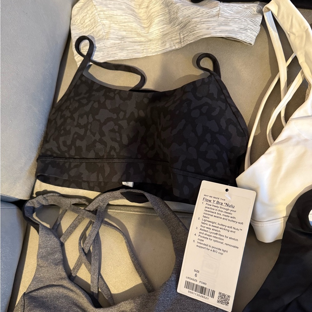 Set of 7 Lululemon Black and White Sports Bras size 6 - Picture 4 of 4